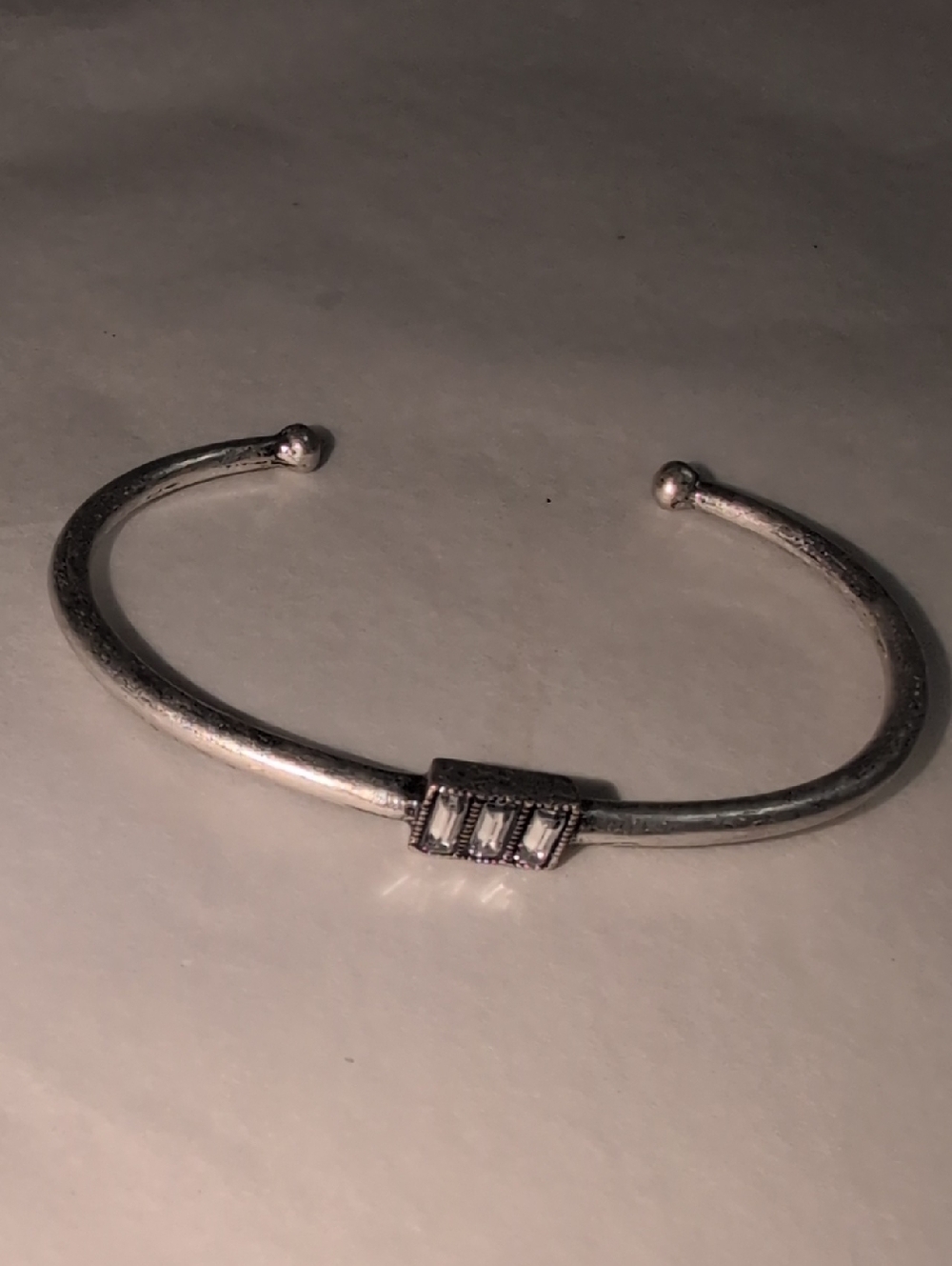 ❤️‍🔥10/$10❤️‍🔥 Distressed Silver Tone Open Cuff Bracelet & Rectangular Accents